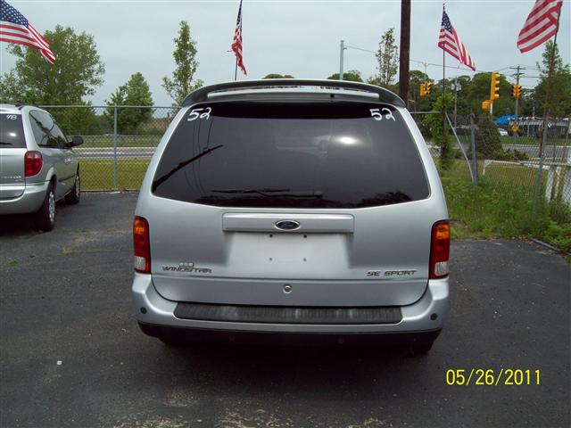 Image 2 of 2001 Ford Windstar SE…