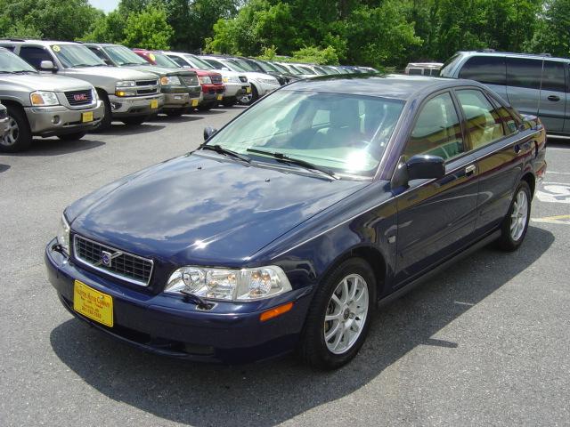 Image 2 of 2003 Volvo S40 A District…