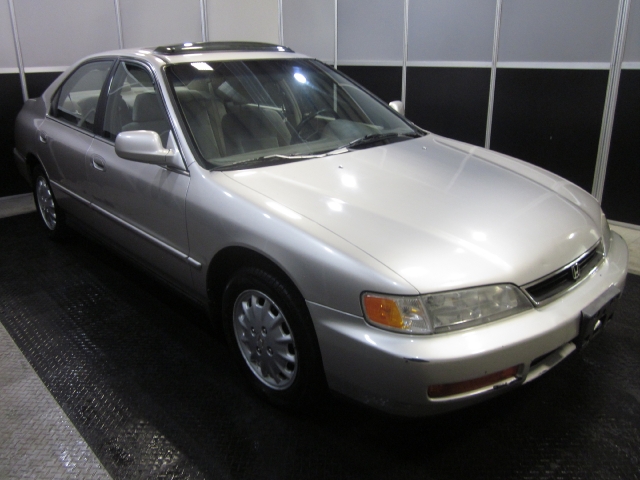 Image 2 of 1996 Honda Accord EX…