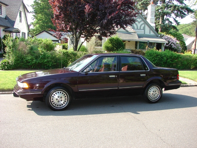 Image 4 of 1995 Buick Century Special…