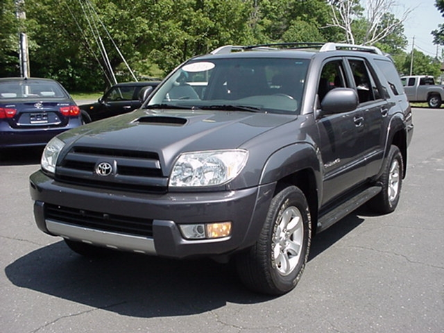 Image 2 of 2005 Toyota 4Runner…