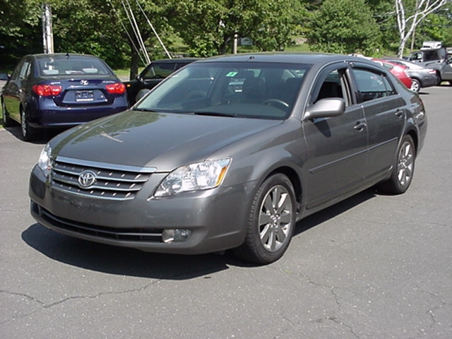 Image 2 of 2007 Toyota Avalon Gray