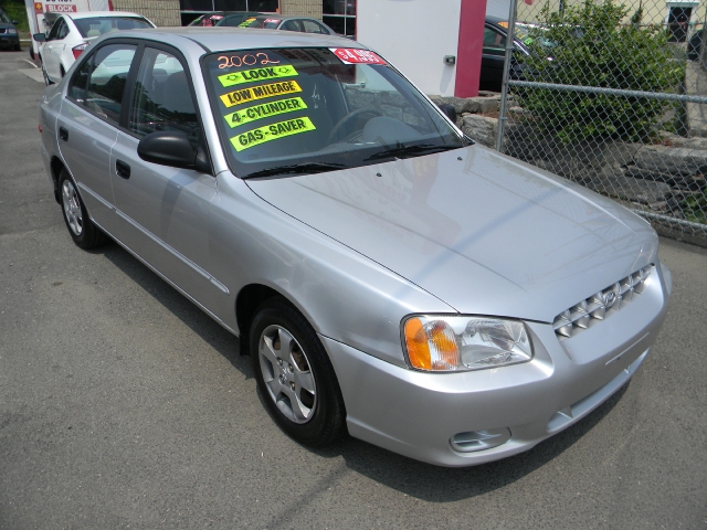 Image 2 of 2002 Hyundai Accent…