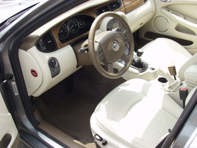 Image 7 of 2005 Jaguar X-Type 2.5…