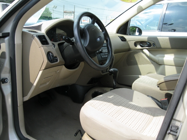 Image 1 of 2007 Ford Focus SE Medford,…