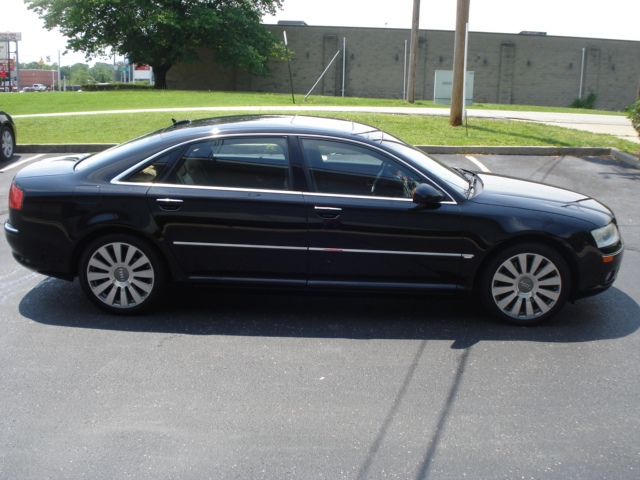 Image 4 of 2005 Audi A8 L 4.2 Cincinnati,…