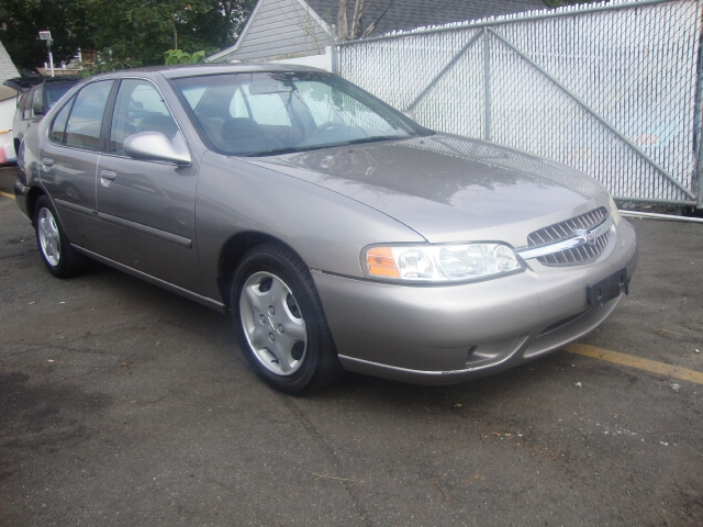 Image 7 of 2001 Nissan Altima GXE…
