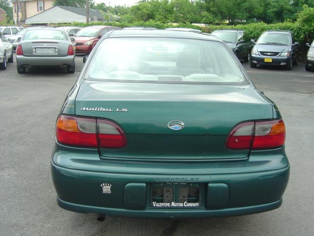 Image 1 of 1998 Chevrolet Malibu…