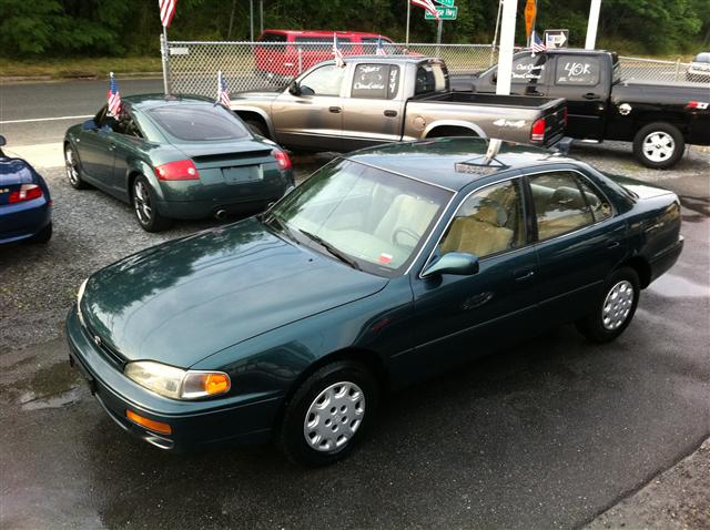 Image 8 of 1996 Toyota Camry LE…