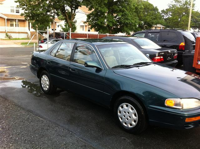 Image 10 of 1996 Toyota Camry LE…