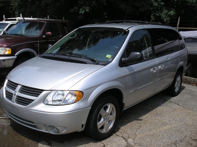 Image 9 of 2005 Dodge Grand Caravan…