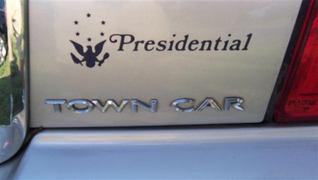 Image 9 of 2003 Lincoln Town Car…